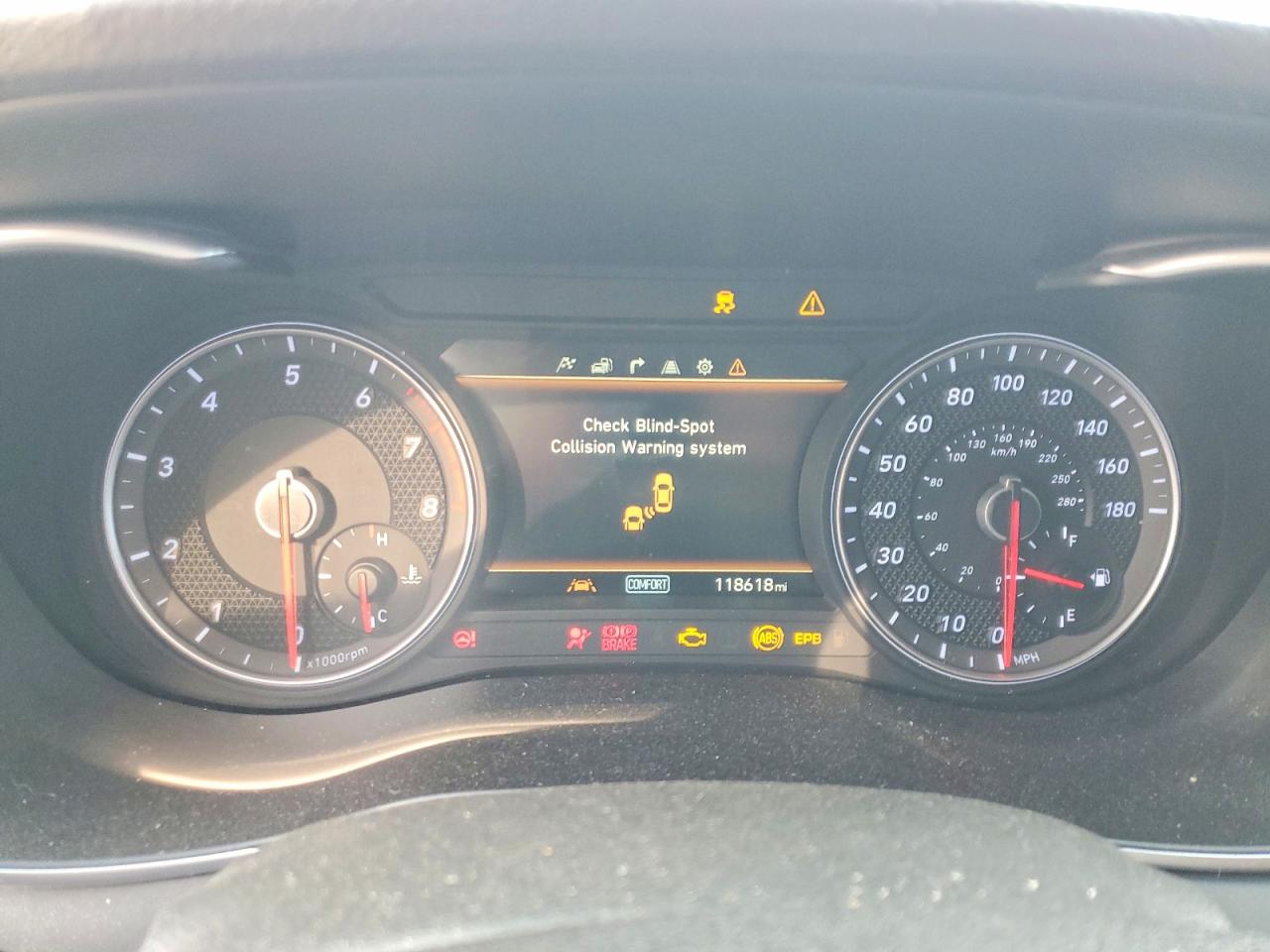 GENESIS G70 2019 — 10