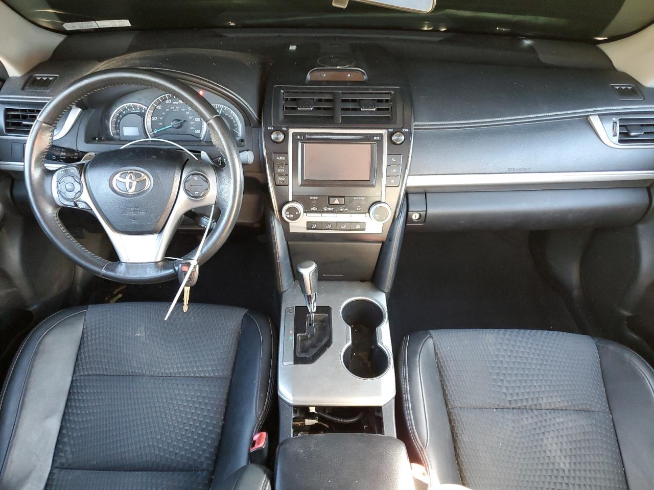 Toyota Camry 2012 — 8
