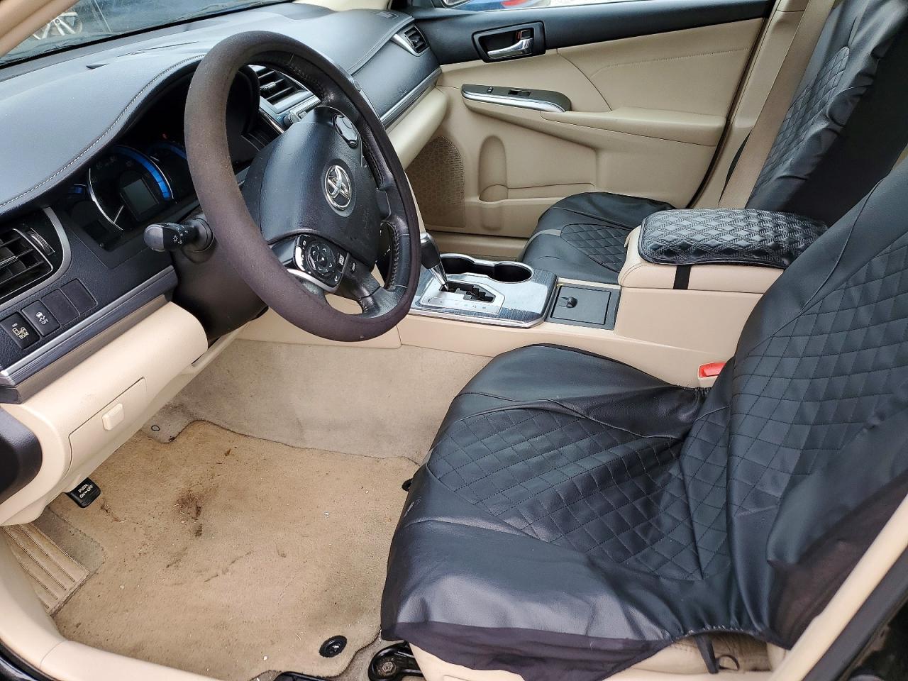 TOYOTA CAMRY HYBRID 2014 — 8