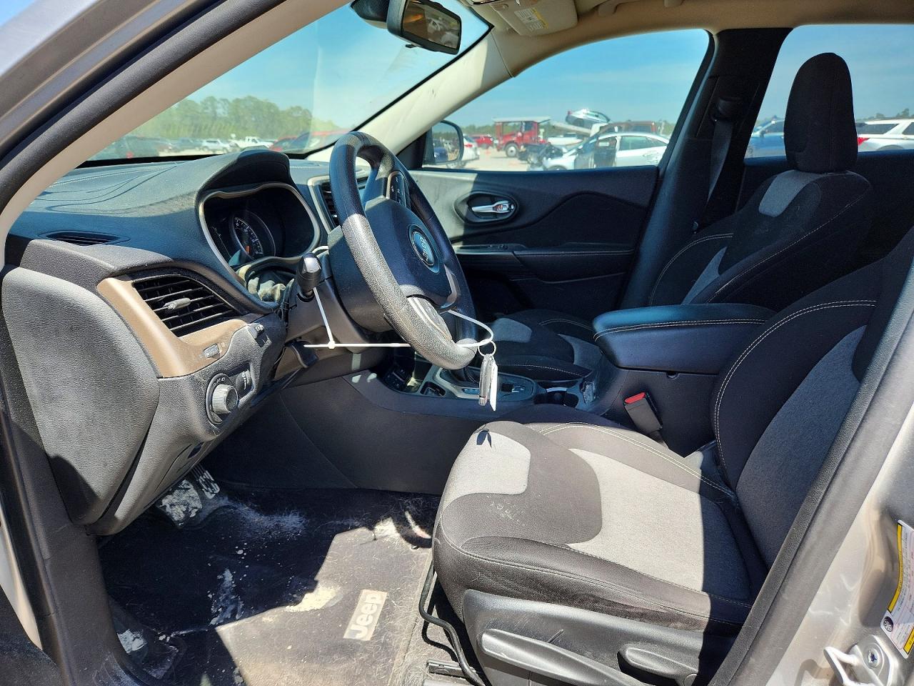 JEEP CHEROKEE 2015 — 8