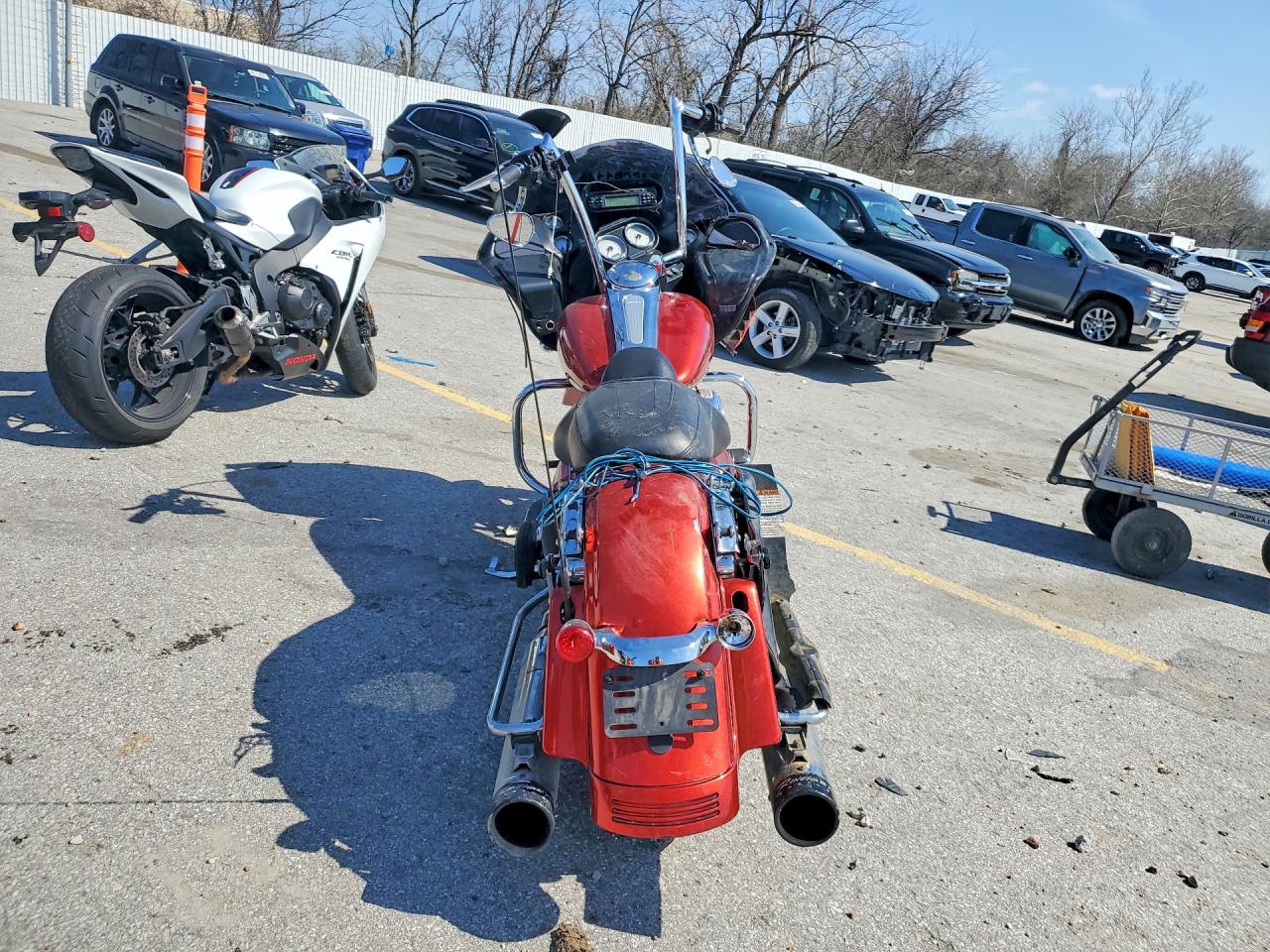 HARLEY-DAVIDSON FLTRX 2013 — 5