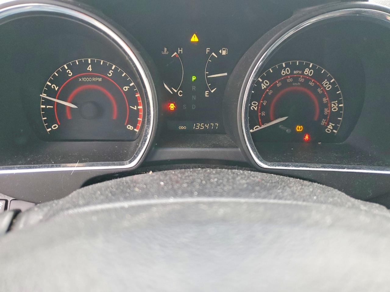 TOYOTA HIGHLANDER 2011 — 10
