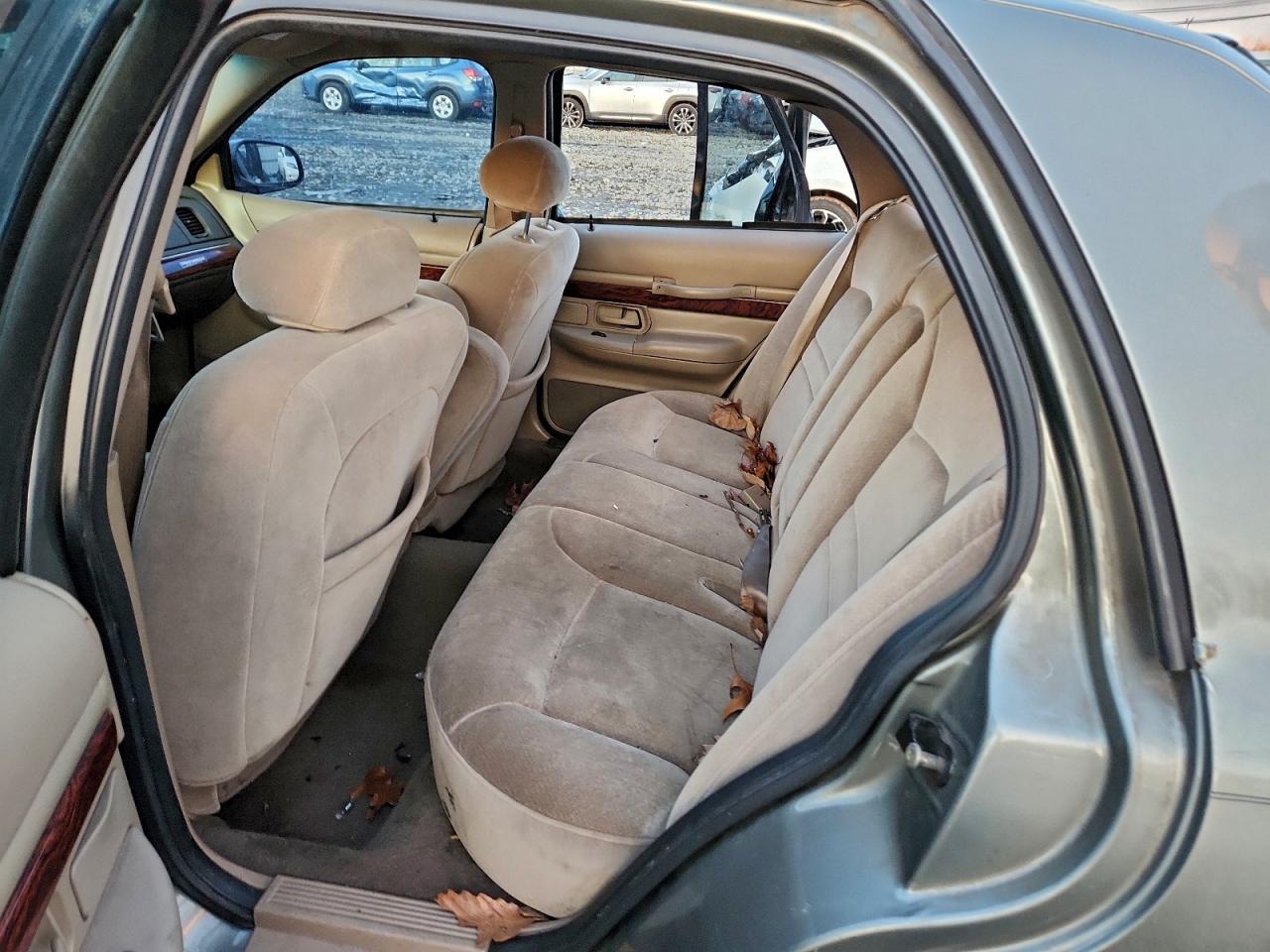 MERCURY GRAND MARQUIS 2002 — 11