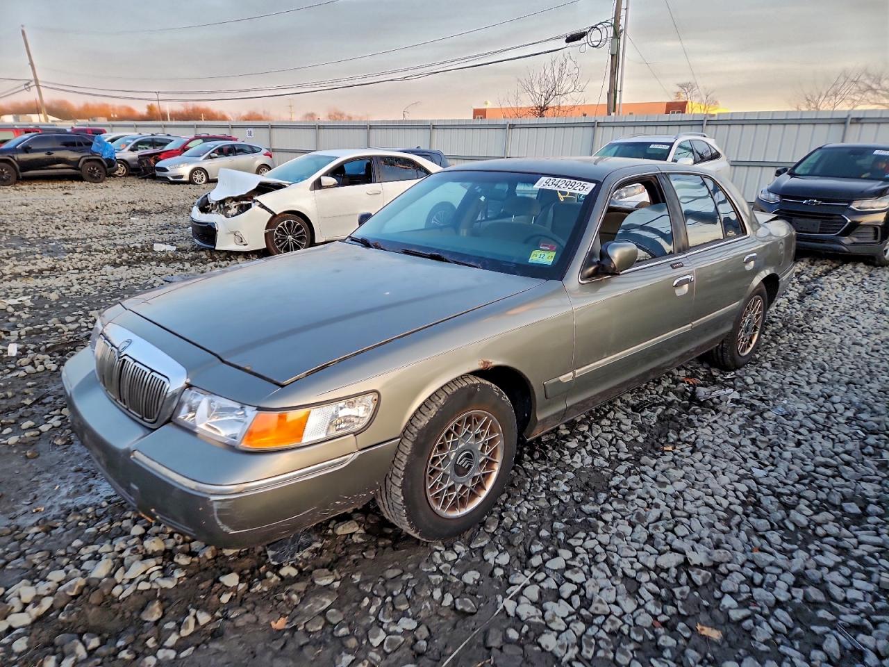 MERCURY GRAND MARQUIS 2002 — 2