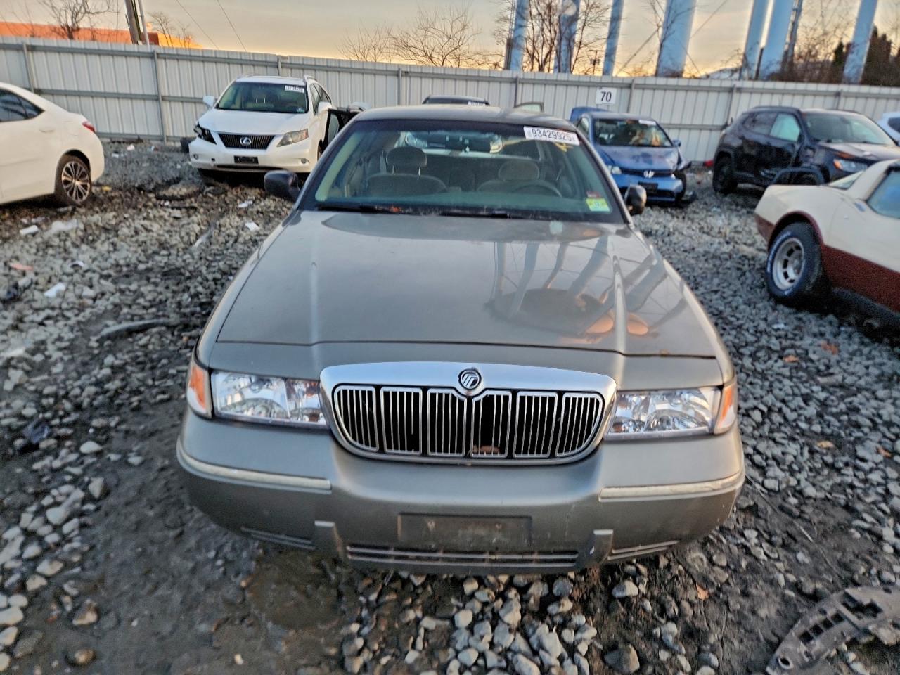 MERCURY GRAND MARQUIS 2002 — 6