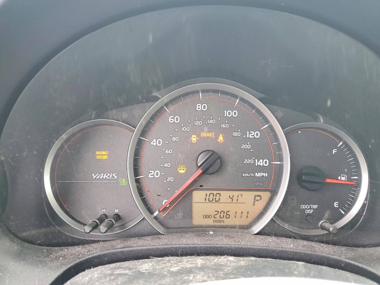 TOYT YARIS 2014 — 10