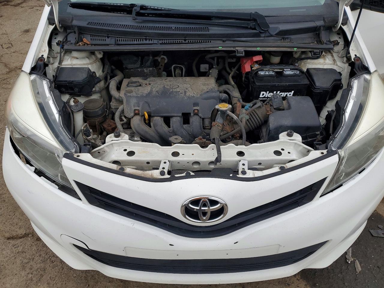 TOYT YARIS 2014 — 12