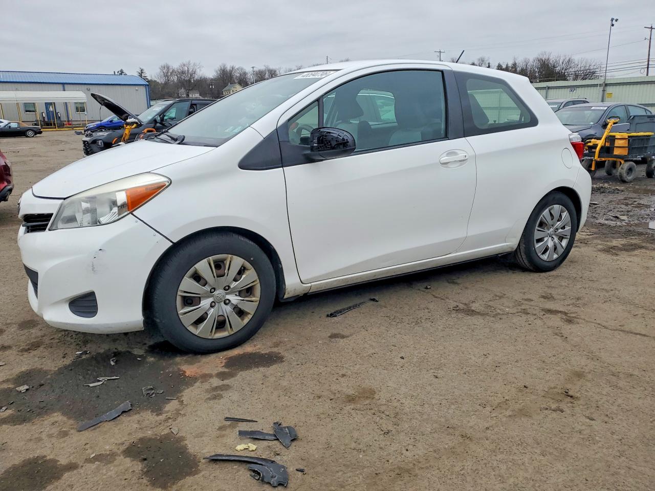 TOYT YARIS 2014 — 2