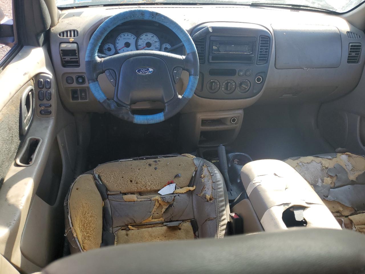 FORD ESCAPE 2002 — 9