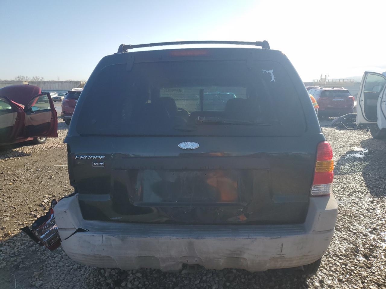 FORD ESCAPE 2002 — 7