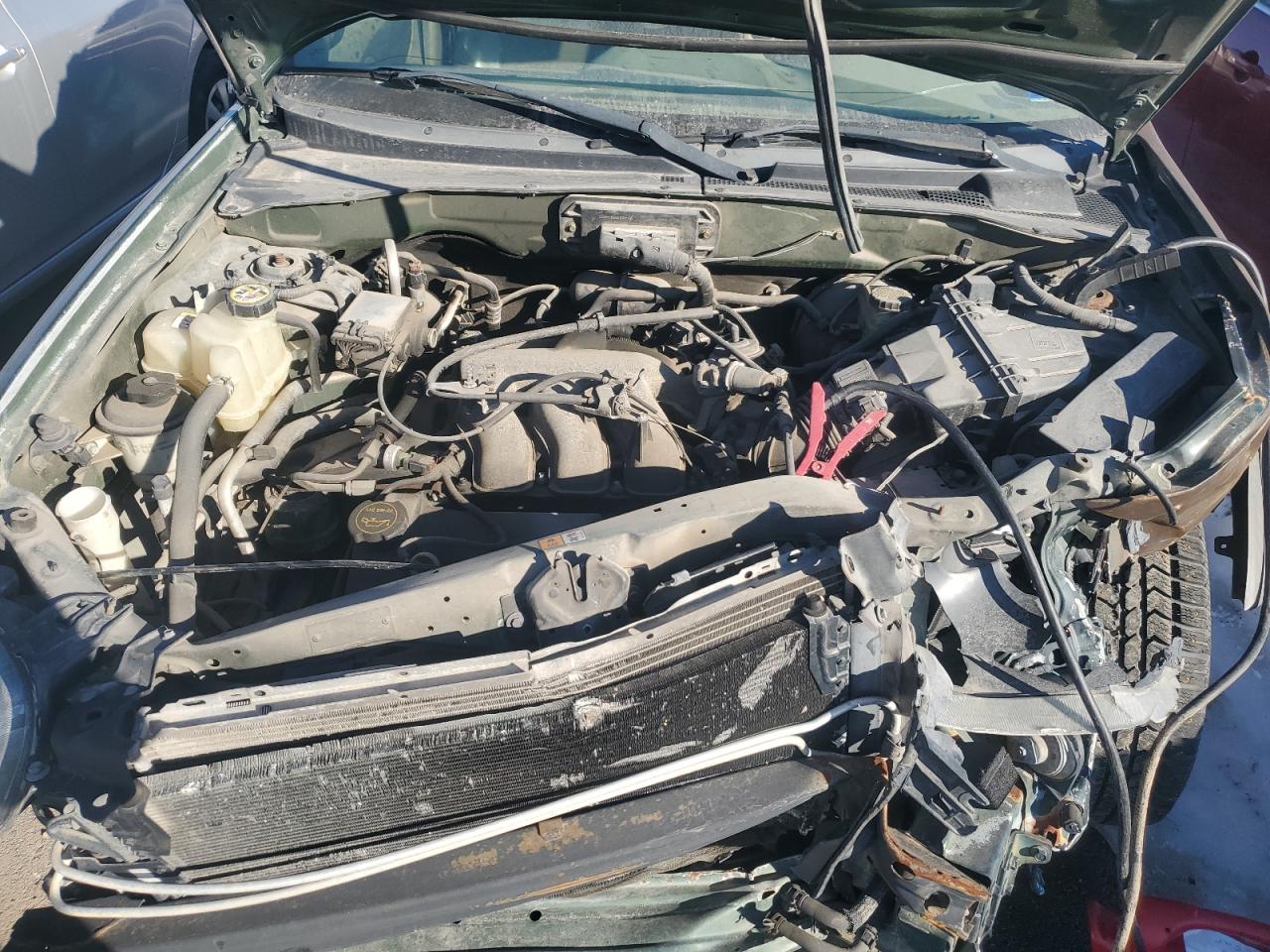 FORD ESCAPE 2002 — 13