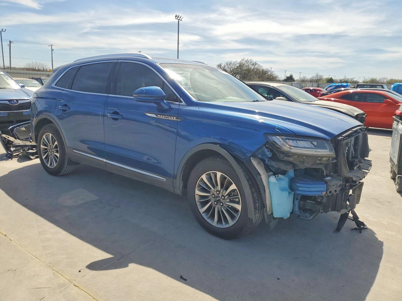 LINCOLN NAUTILUS 2020 — 5