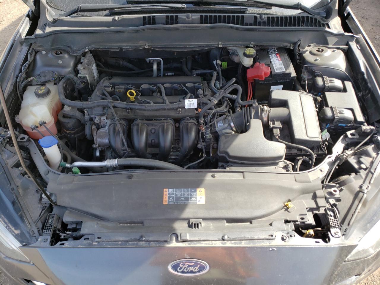 FORD FUSION 2017 — 12