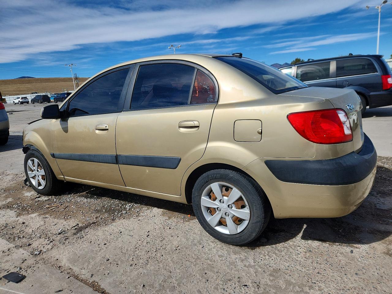 KIA RIO 2009 — 3
