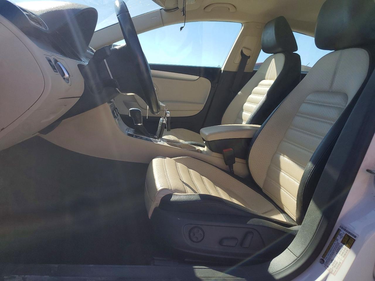 VOLKSWAGEN CC 2012 — 8
