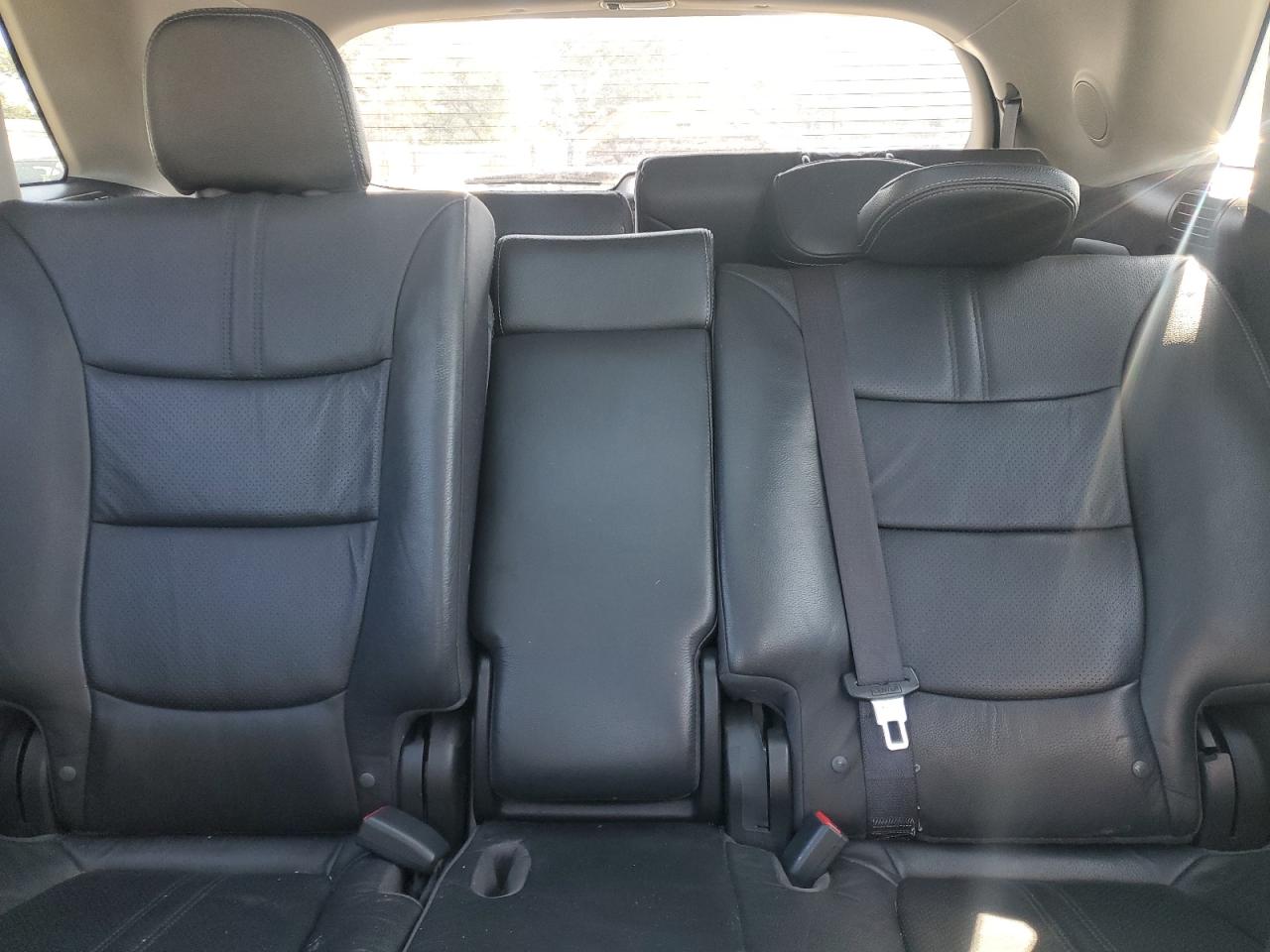 KIA SORENTO 2011 — 11