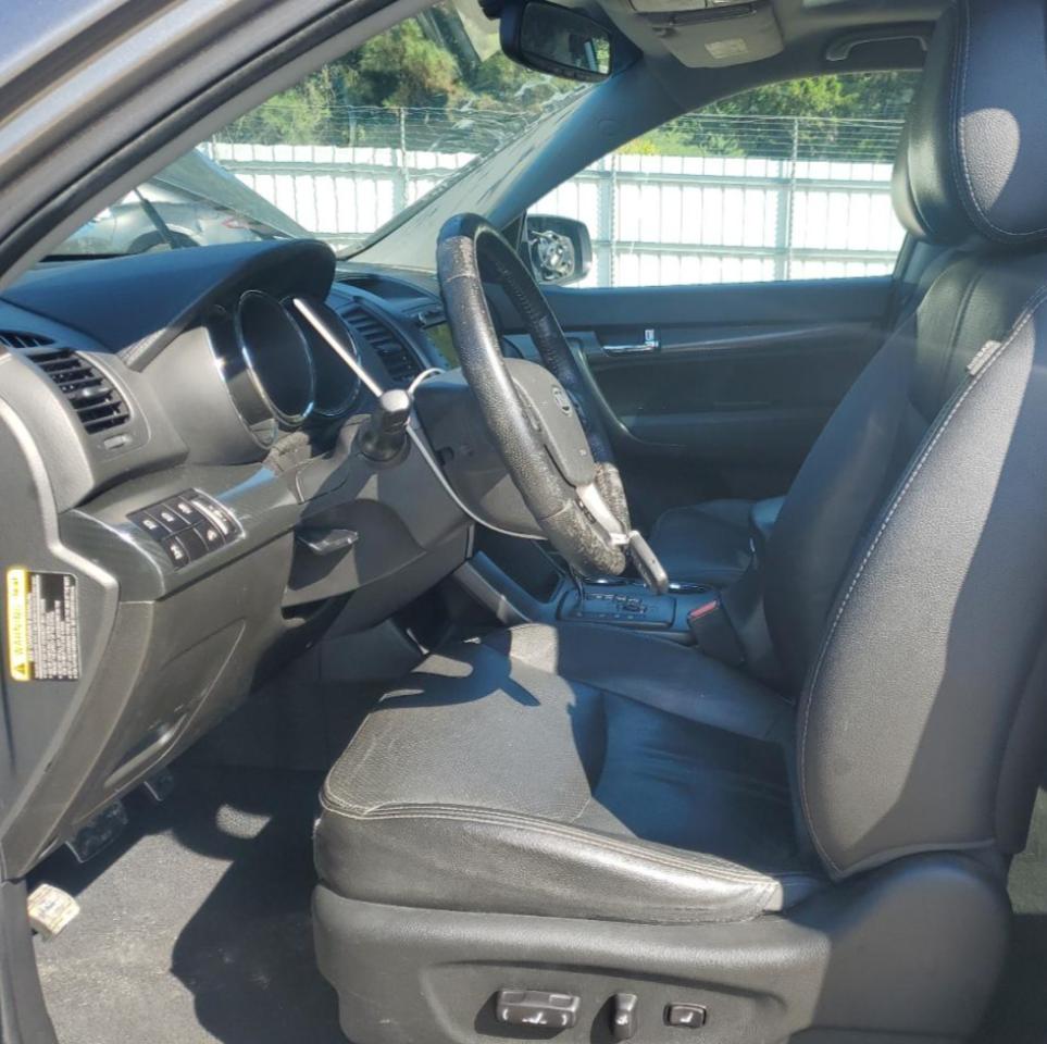 KIA SORENTO 2011 — 8