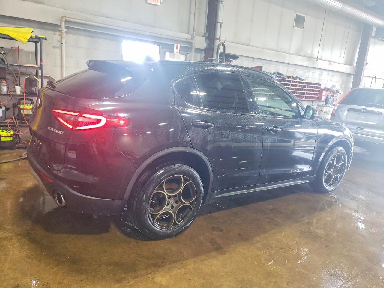 ALFA ROMEO STELVIO 2018 — 4