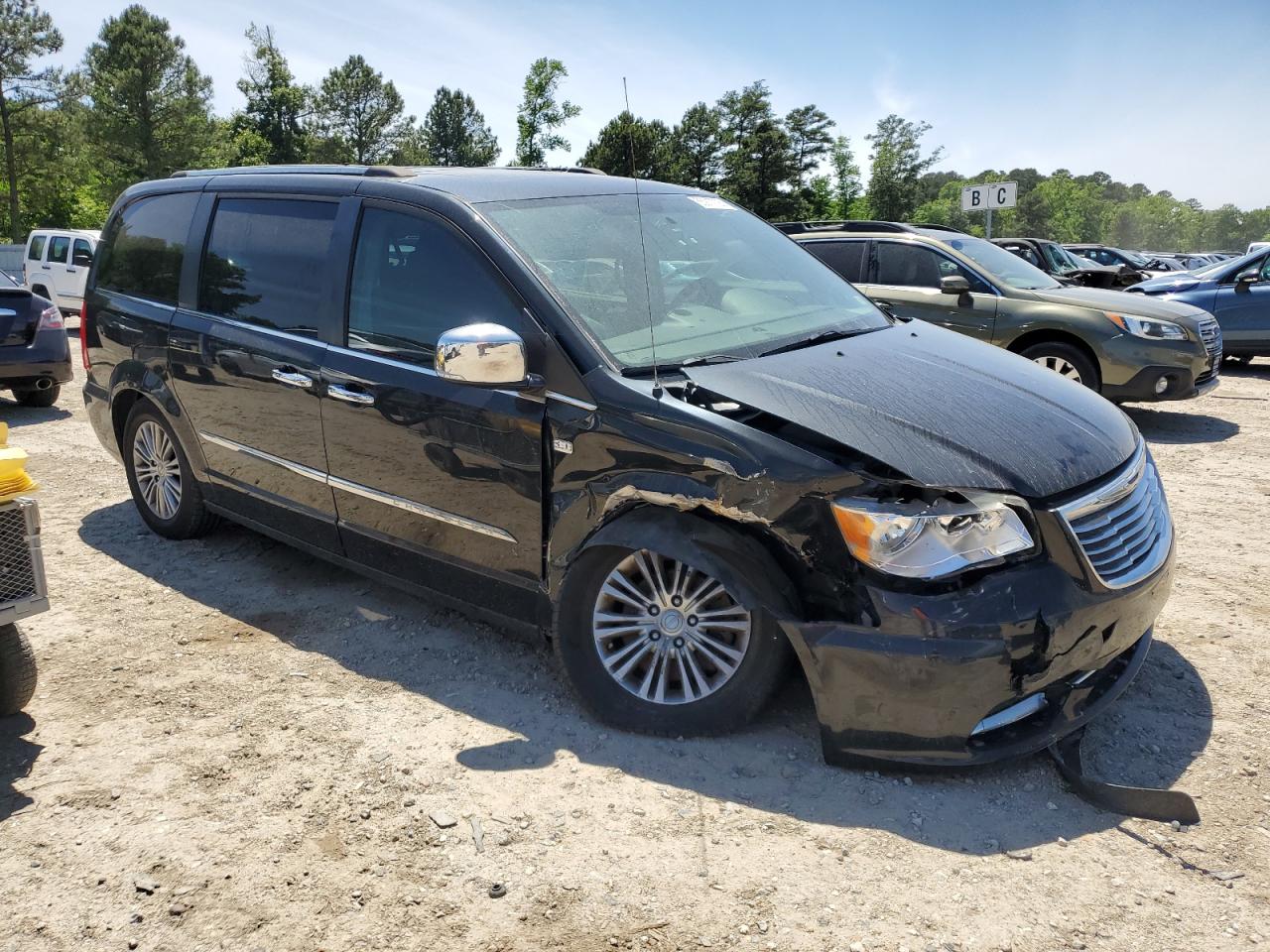 2014 CHRYSLER TOWN & COUNTRY TOURING L
