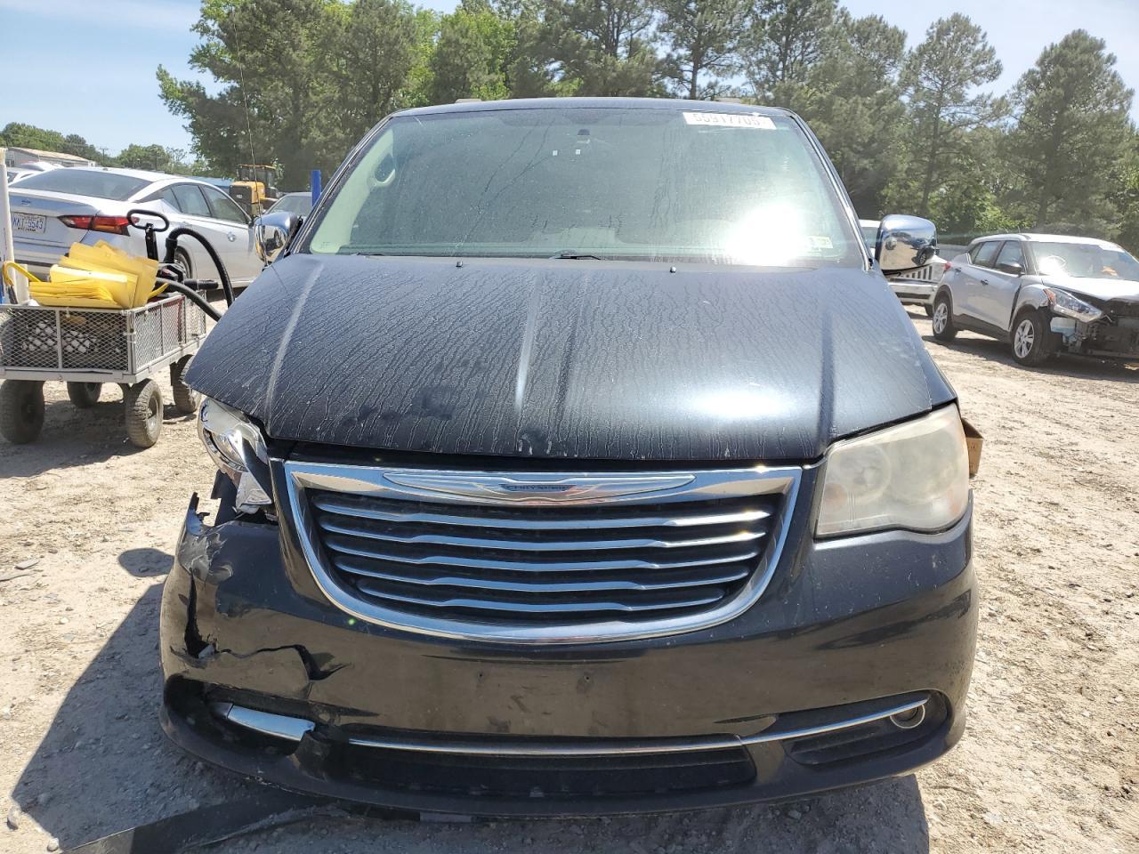 CHRYSLER TOWN & COUNTRY 2014 — 6