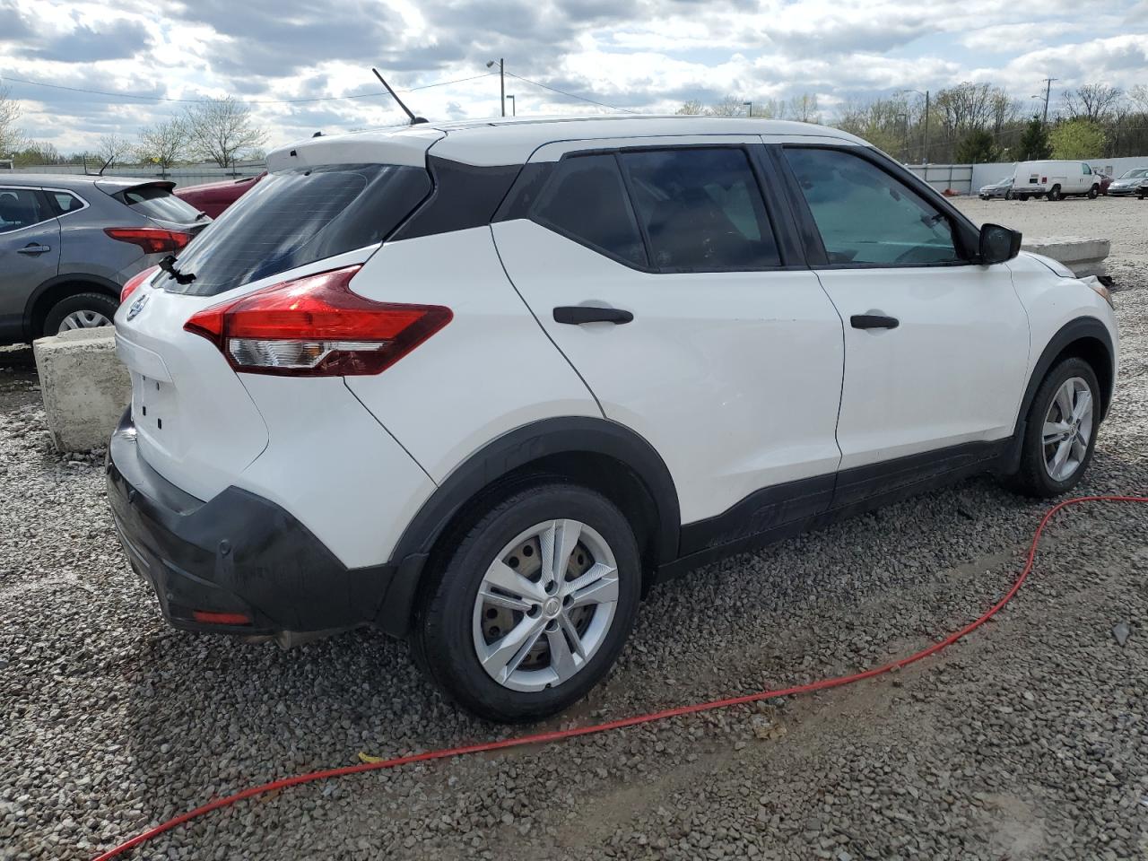 NISSAN KICKS 2020 — 4