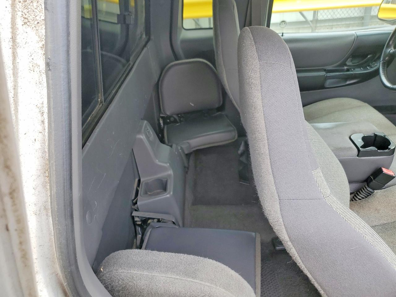 FORD RANGER 2002 — 11