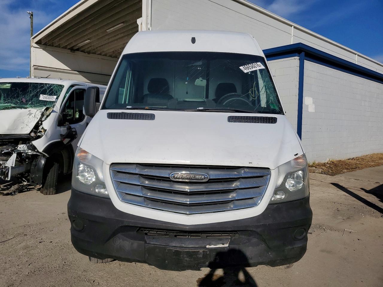 FREIGHTLINER SPRINTER 2015 — 6