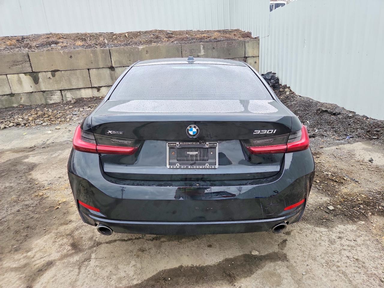 BMW 330XI 2023 — 7