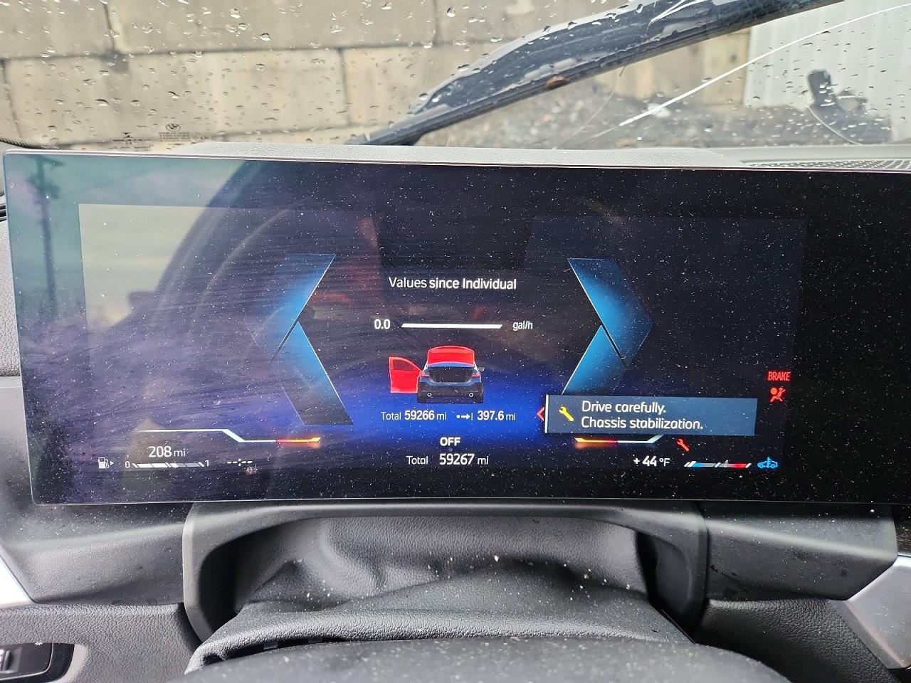 BMW 330XI 2023 — 10