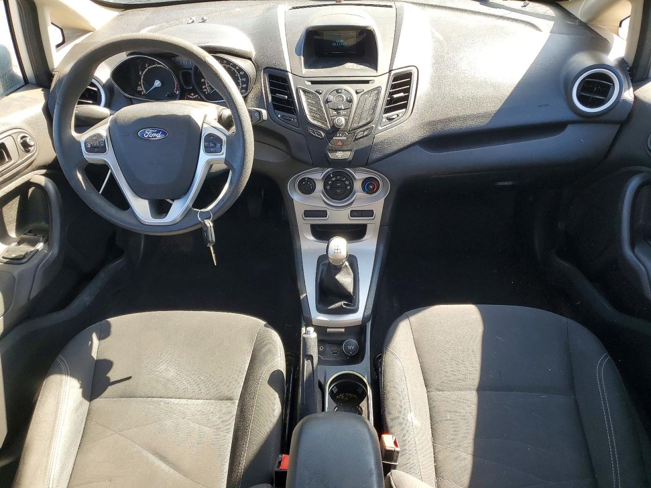 FORD FIESTA 2017 — 9