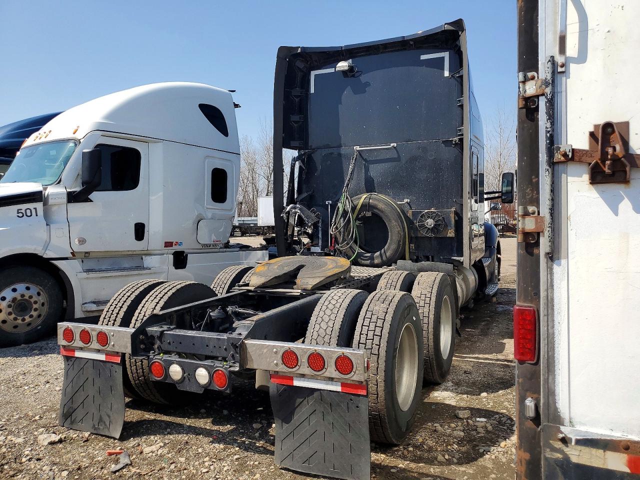 KENWORTH CONSTRUCTION 2017 — 5