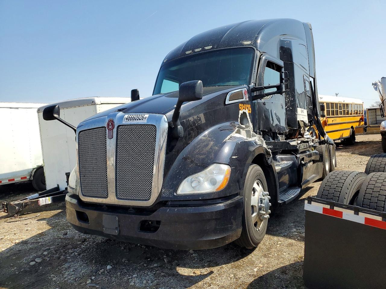 KENWORTH CONSTRUCTION 2017 — 3