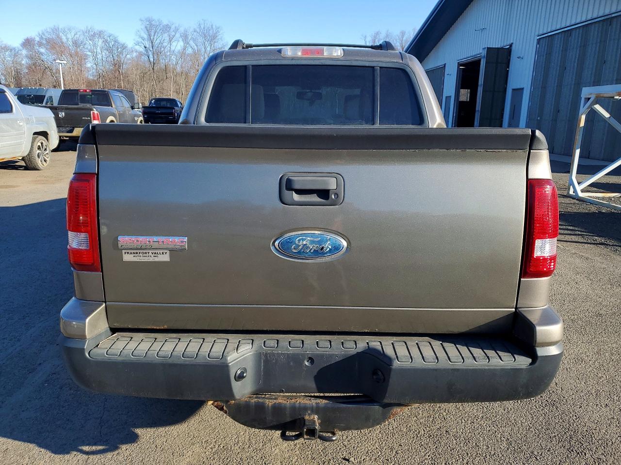 FORD EXPLORER SPORT TRAC 2007 — 7