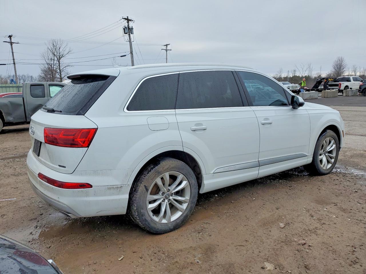 AUDI Q7 2019 — 4