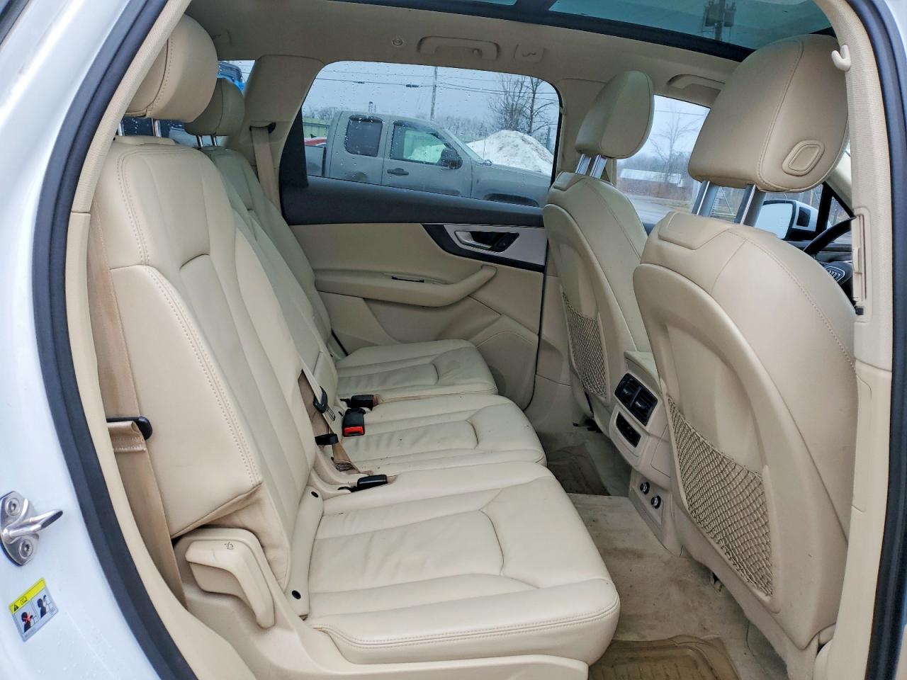 AUDI Q7 2019 — 12