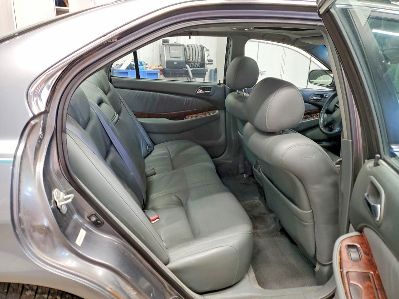 ACURA 3.2TL 2000 — 11