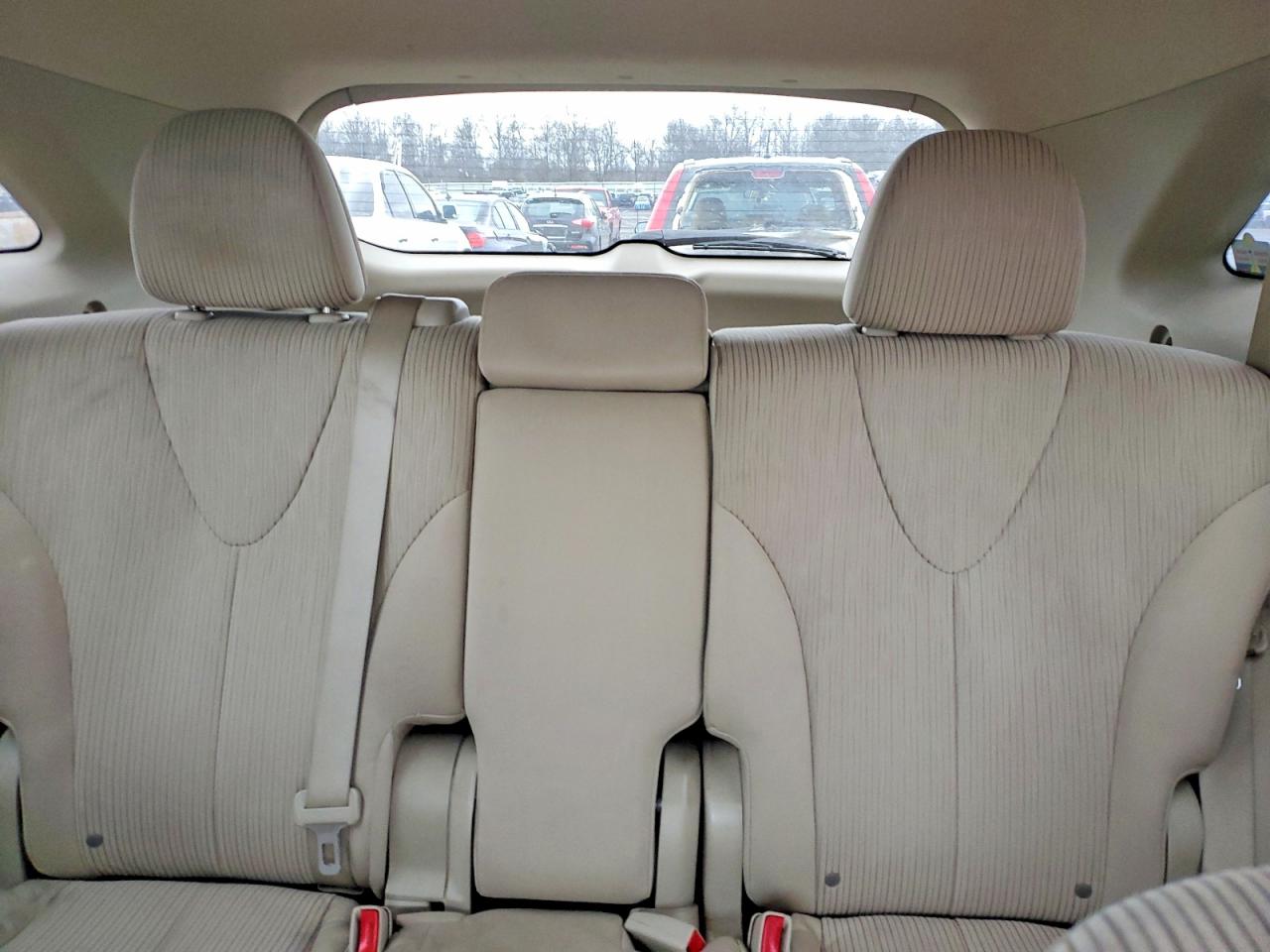 TOYOTA VENZA 2010 — 11