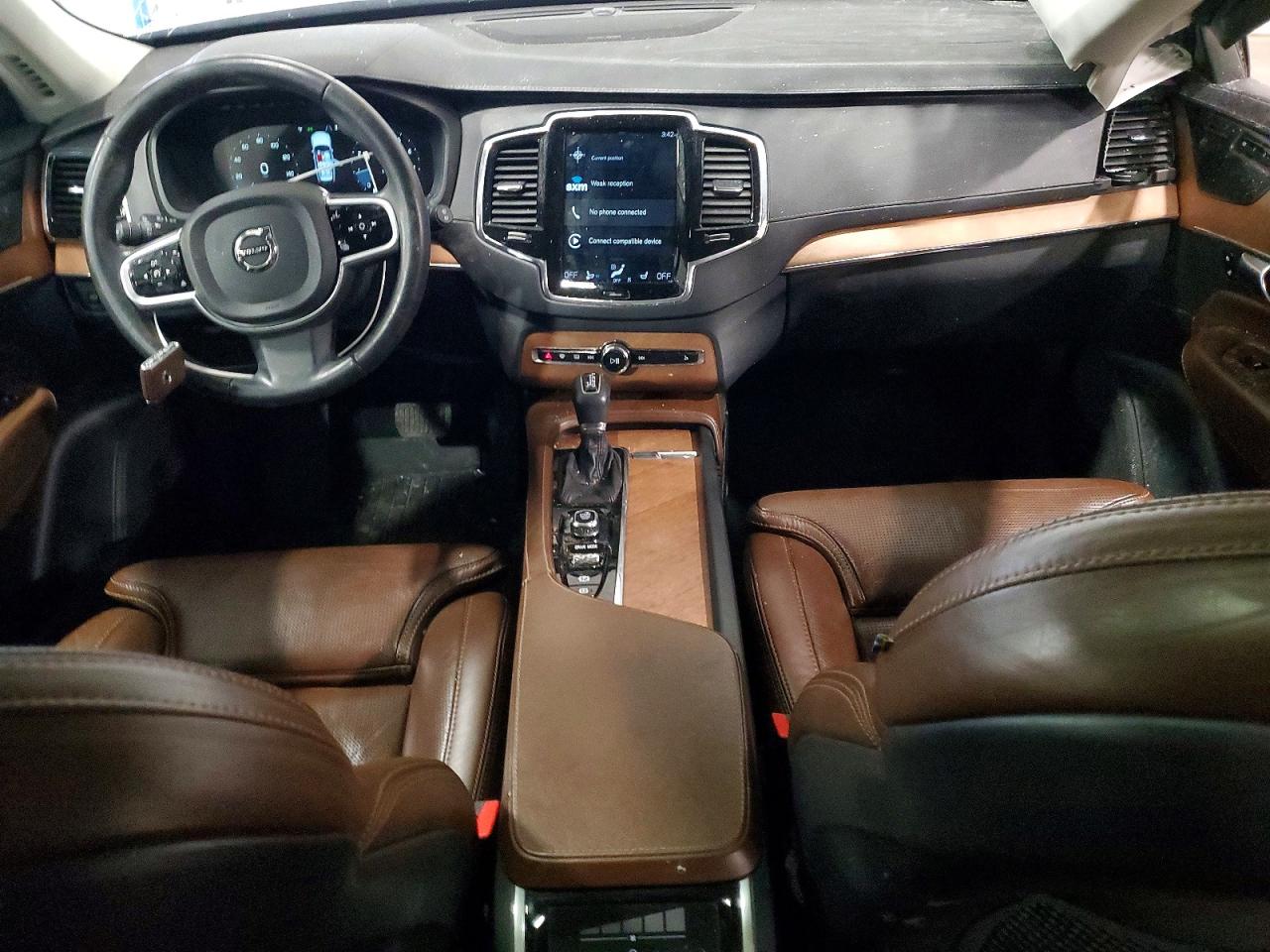 VOLVO XC90 2019 — 9