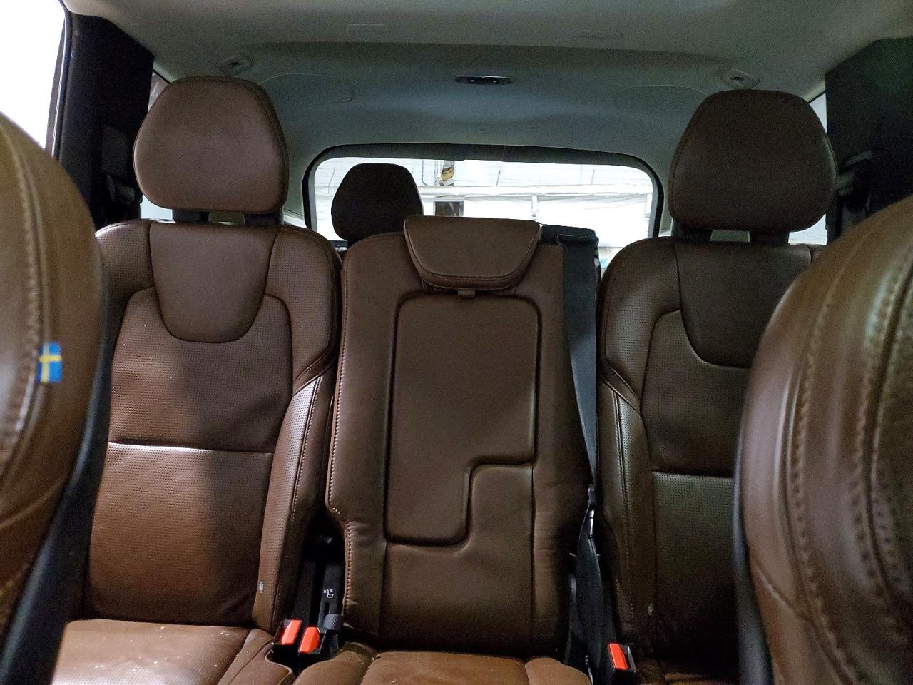 VOLVO XC90 2019 — 11