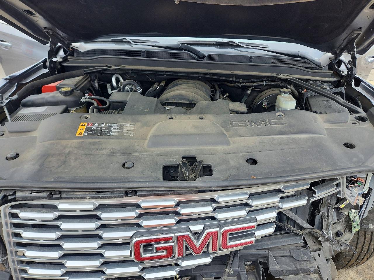GMC YUKON 2020 — 13