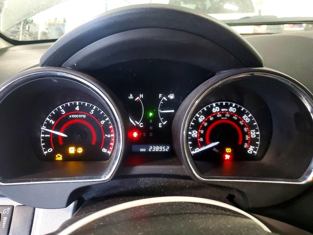 TOYOTA HIGHLANDER 2011 — 10