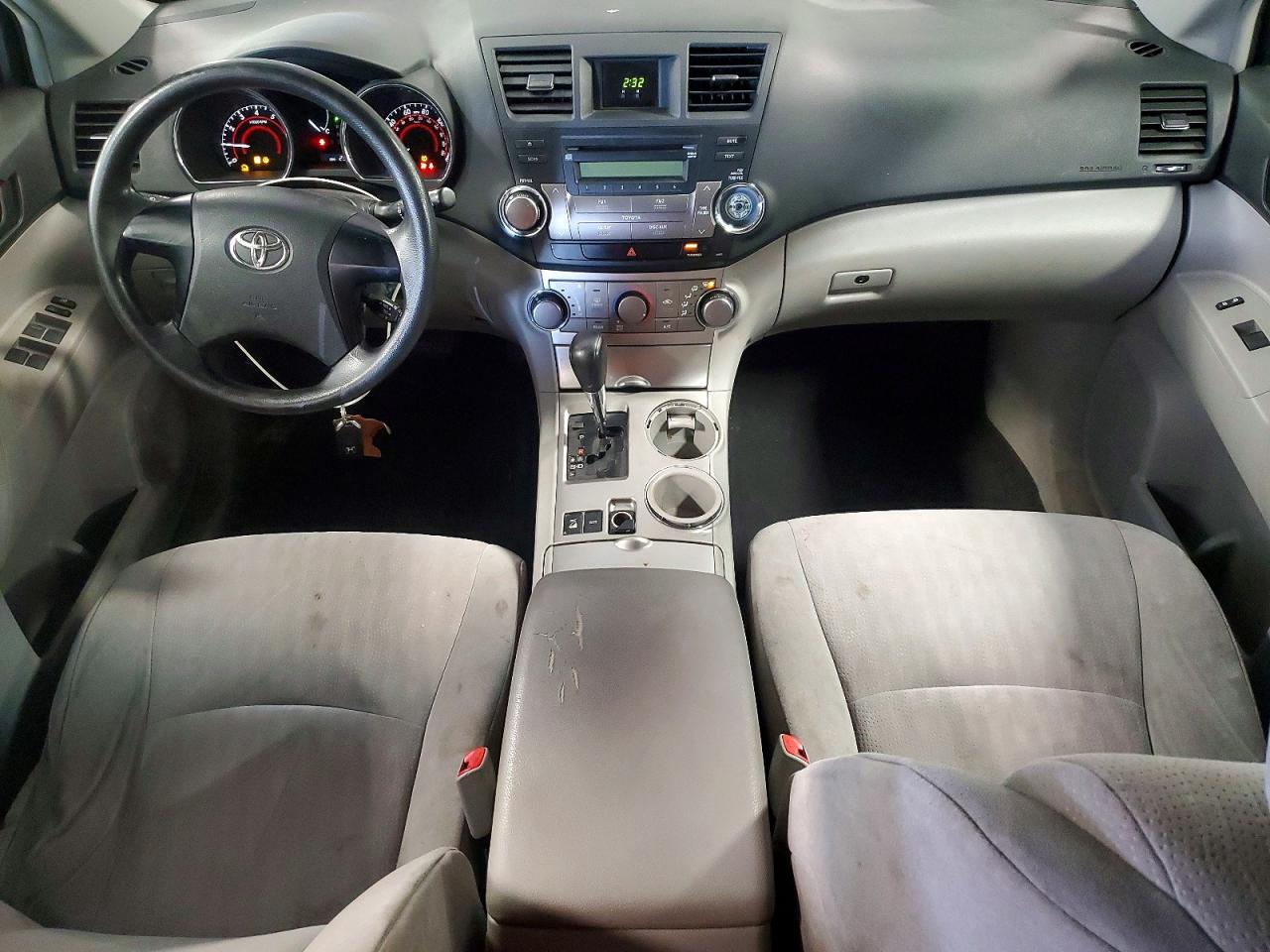 TOYOTA HIGHLANDER 2011 — 9