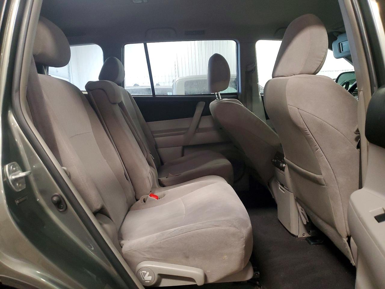 TOYOTA HIGHLANDER 2011 — 12