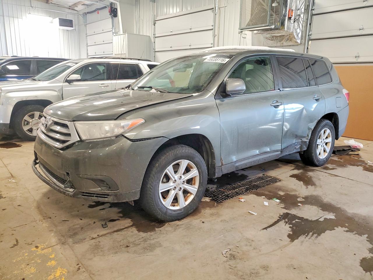 TOYOTA HIGHLANDER 2011 — 2