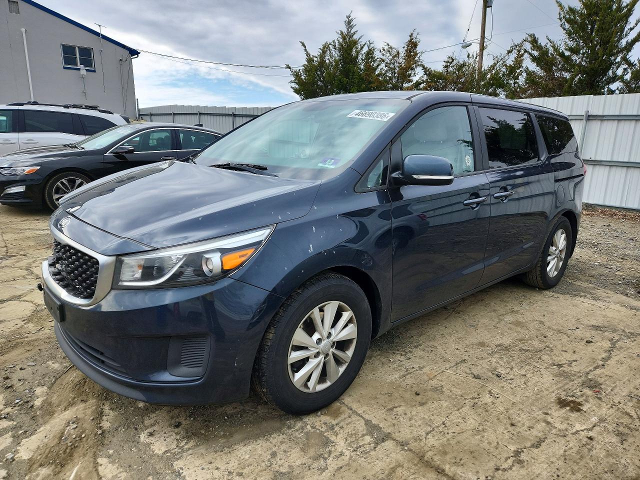 2017 KIA SEDONA LX