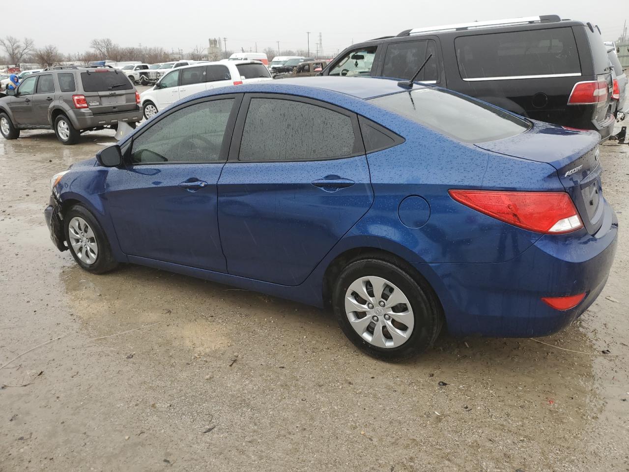 HYUNDAI ACCENT 2017 — 3