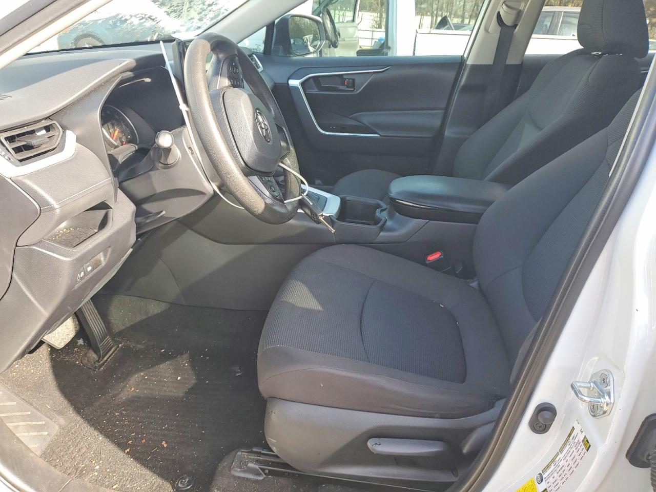 TOYOTA RAV 4 2022 — 8