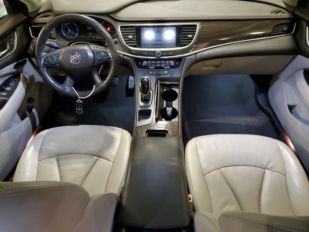 BUICK LACROSSE 2017 — 9
