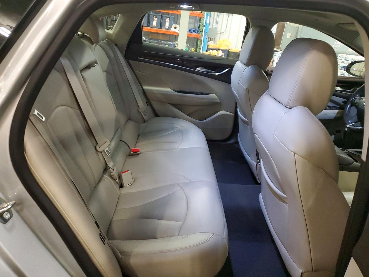 BUICK LACROSSE 2017 — 11