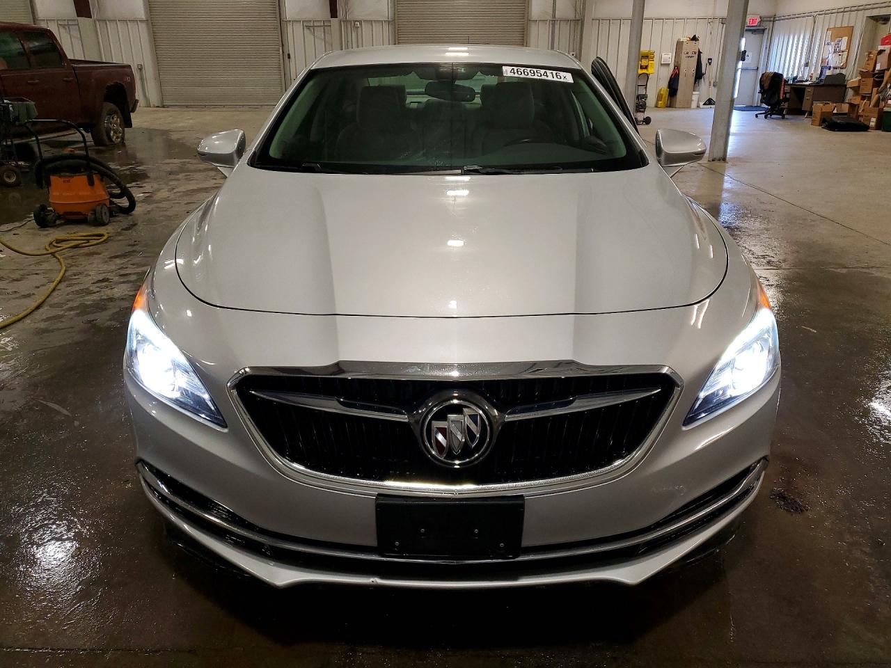 BUICK LACROSSE 2017 — 6